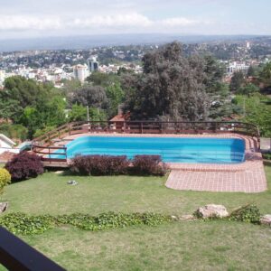 HERMOSO CHALET ALQ TEMPORARIO BARRIO LA CUESTA. VISTA PANORÁMICA