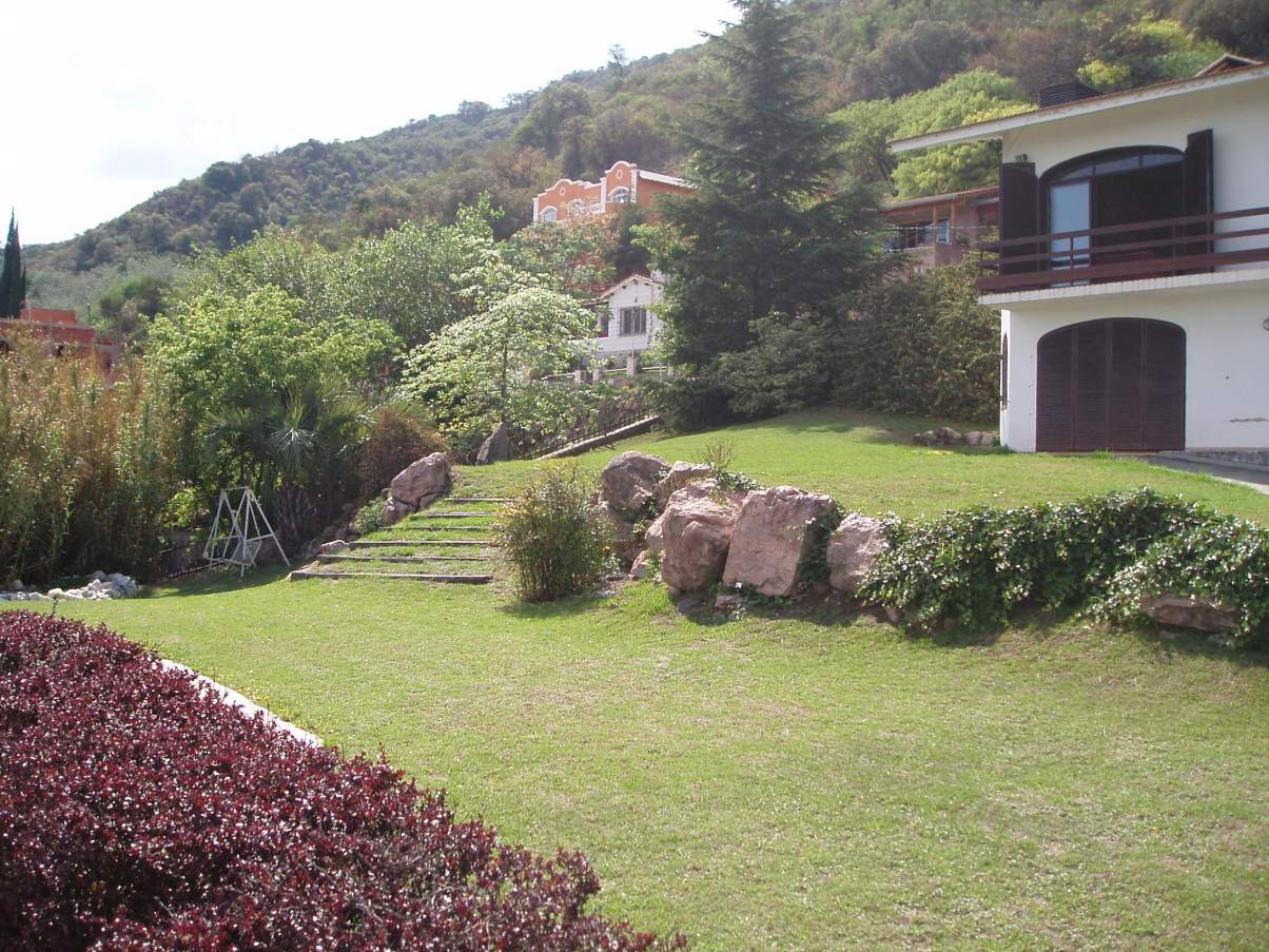 HERMOSO CHALET ALQ TEMPORARIO BARRIO LA CUESTA. VISTA PANORÁMICA - Imagen 24