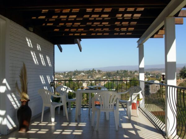 Cabaña en alquiler anual con una hermosa vista. - Imagen 11