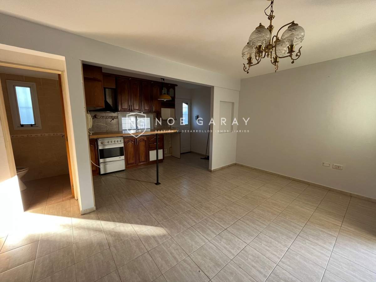 Hermoso departamento en complejo en alquiler anual. - Imagen 2