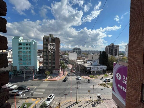 Departamento en alquiler anual en pleno centro. - Imagen 6