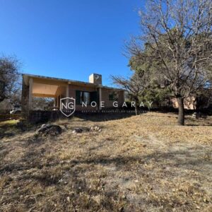 Casa en venta a una cuadra del rio