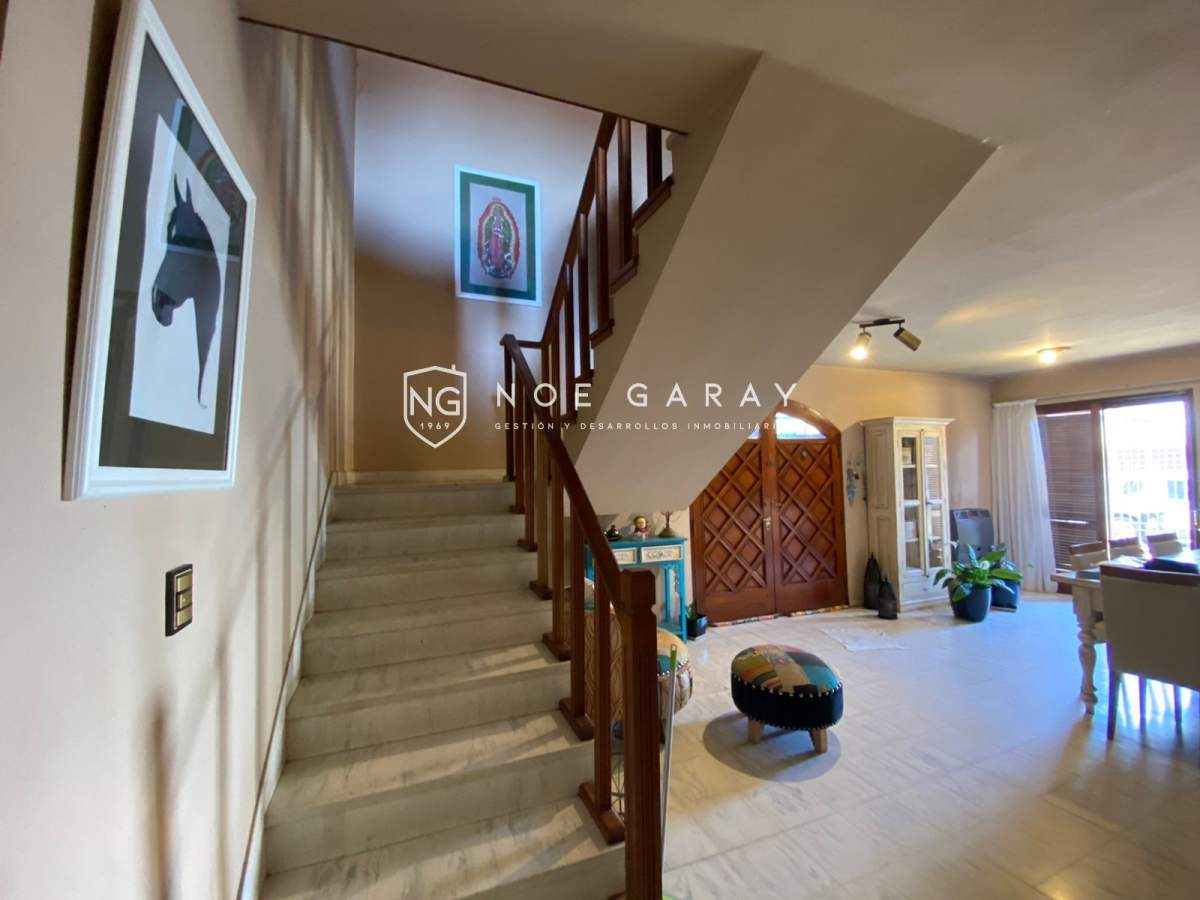 Casa en alquiler anual en excelente ubicación
