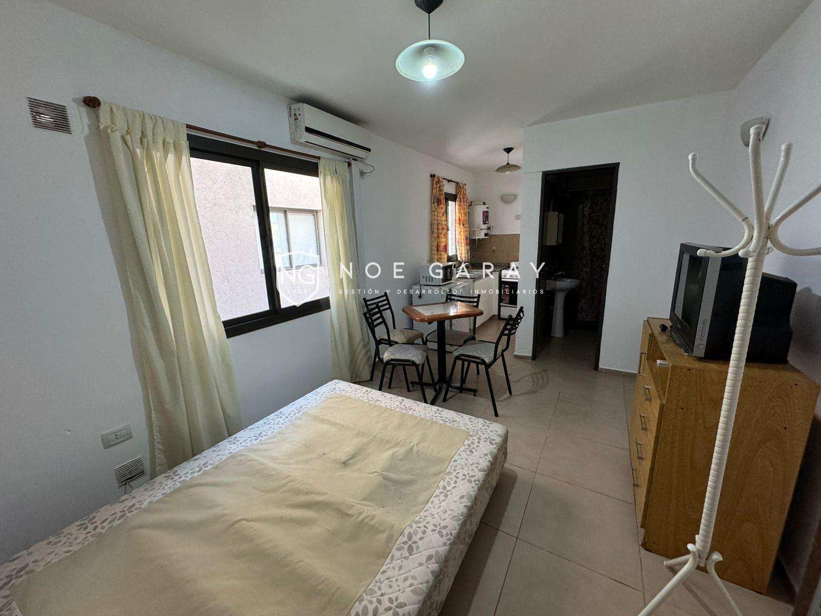 Monoambiente en alquiler anual - Imagen 2