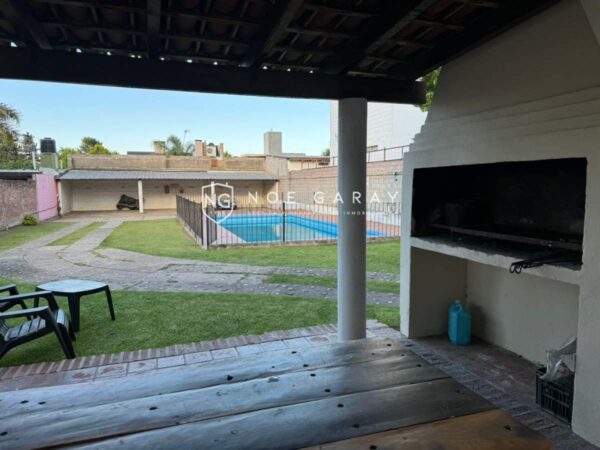 Fi209586
