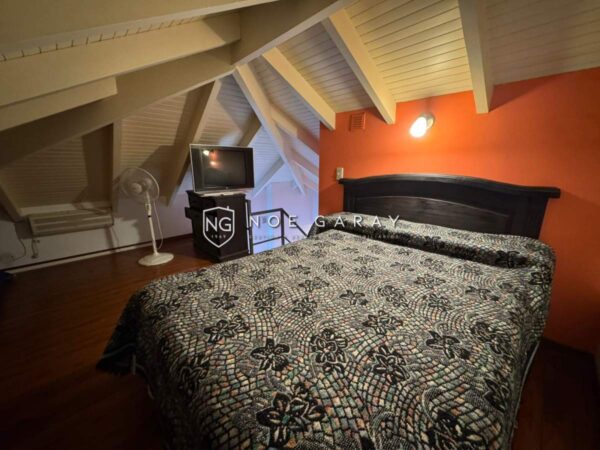 Depto loft en venta a 3 cuadras de la peatonal con balcon a la calle - Imagen 6