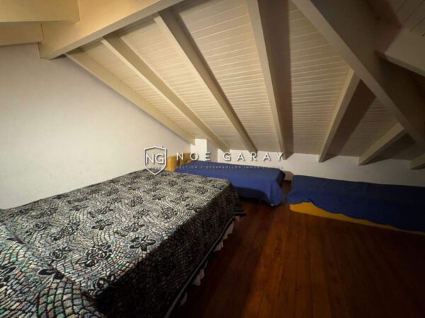 Depto loft en venta a 3 cuadras de la peatonal con balcon a la calle - Imagen 7