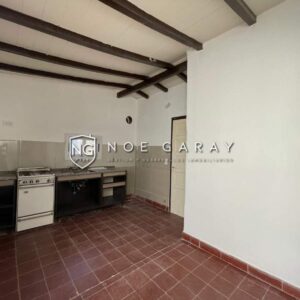 Departamento en alquiler anual con patio