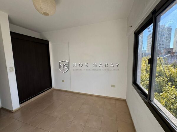 Dpto en alquiler anual con balcon a la calle - Imagen 8