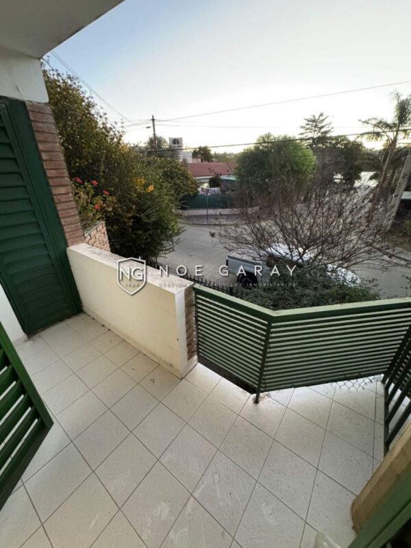 Duplex en alquiler anual cerca de la costanera - Imagen 9
