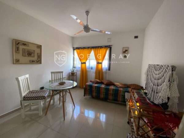 Dpto en venta en calle Hipolito Irigoyen - Imagen 4