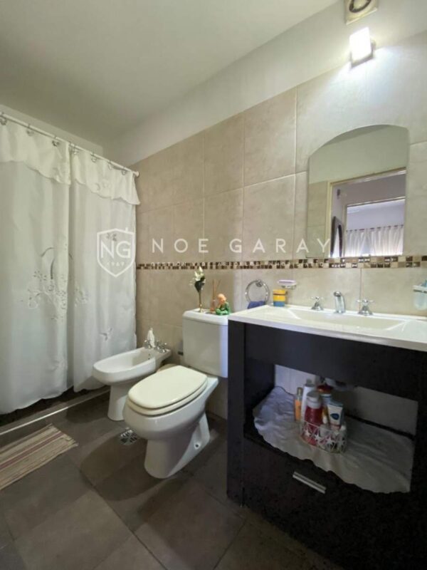 Dpto en venta en calle Hipolito Irigoyen - Imagen 5