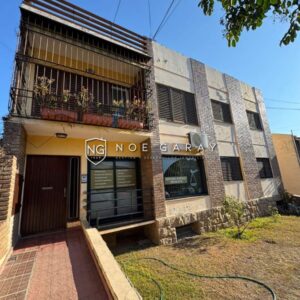 Dpto en alquiler anual con patio propio