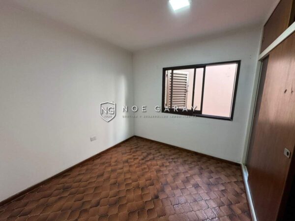 Dpto en alquiler anual con patio propio - Imagen 6