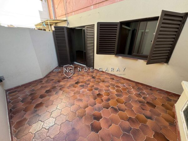 Dpto en alquiler anual con patio propio - Imagen 10