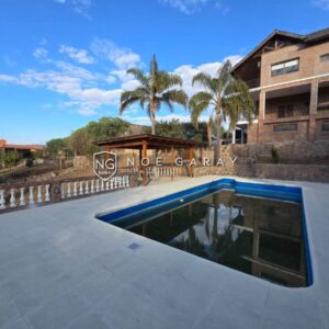 Casa en venta en Lago Azul  Vista al Lago San Roque Mas  Departamento independiente
