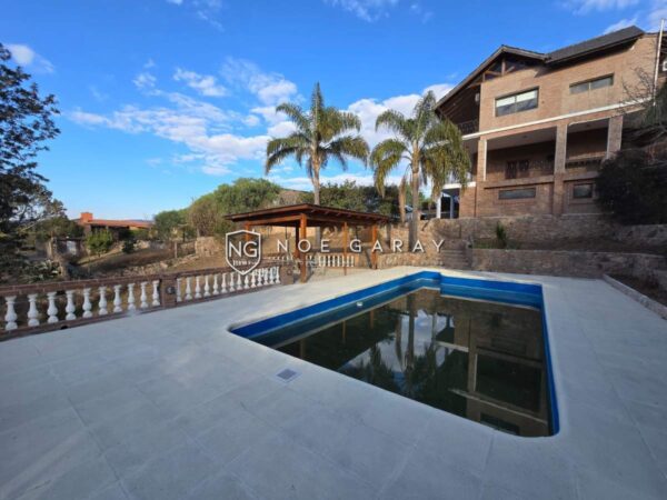 Casa en venta en Lago Azul  Vista al Lago San Roque Mas  Departamento independiente