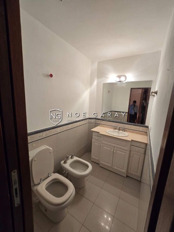 Casa en venta en Lago Azul  Vista al Lago San Roque Mas  Departamento independiente - Imagen 5