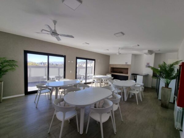 Dpto con balcon en alquiler - Imagen 9