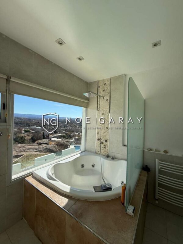 Casa en venta en Becciu con increíble vista - Imagen 21