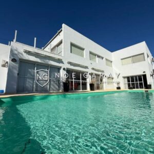 Casa en venta en Becciu con increíble vista