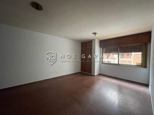 Departamento 2 dormitorios en alquiler anual Las Heras contrafrente - Imagen 2