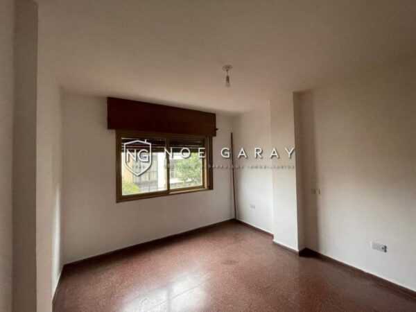 Departamento 2 dormitorios en alquiler anual balcón a la calle sobre Las Heras - Imagen 8