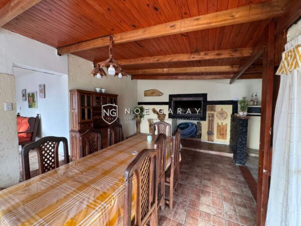 Casa en venta con vista a las sierras y gran terreno - Imagen 6