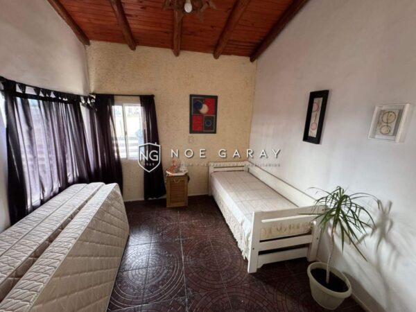 Casa en venta con vista a las sierras y gran terreno - Imagen 9