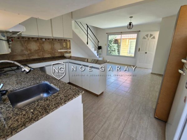 Dpto duplex en alquiler anual - Imagen 6