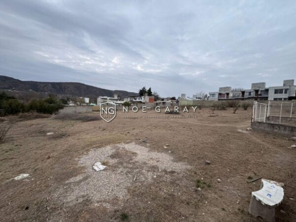 Lote en venta en zona industrial - Imagen 3