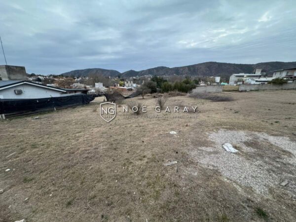 Lote en venta en zona industrial - Imagen 9