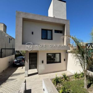 Casa en venta a pocas cuadras del Balneario El Fantasio