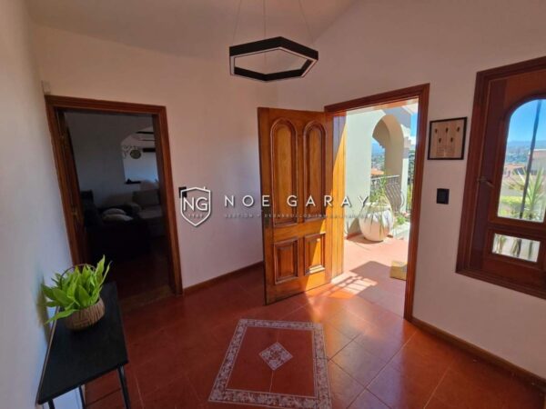 Casa en venta en Villa Carlos Paz con vista panorámica de la ciudad, las sierras y el Lago San Roque - Imagen 2