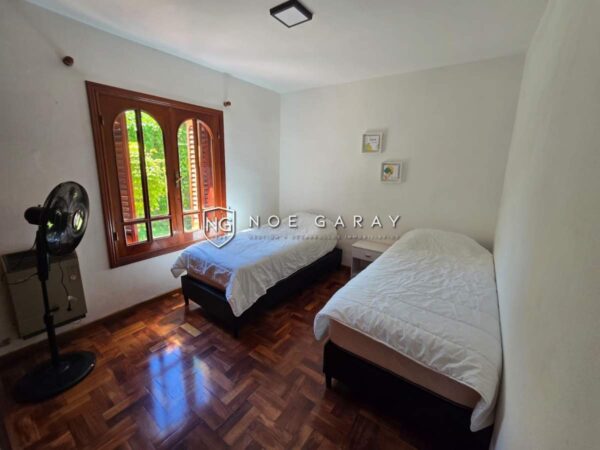 Casa en venta en Villa Carlos Paz con vista panorámica de la ciudad, las sierras y el Lago San Roque - Imagen 12