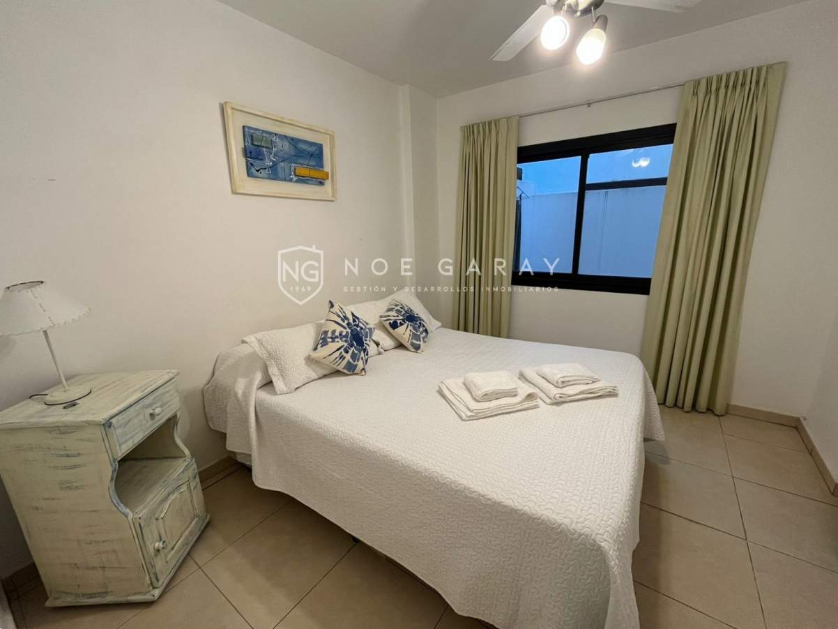 Departamento Céntrico en venta con cochera. - Imagen 3