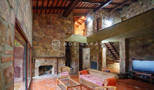 Casa en venta con vista al Lago San Roque  Villa Carlos Paz - Imagen 10