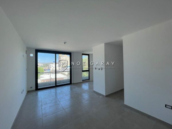 Departamento en Venta a Estrenar 2 dorm con balcón - Imagen 2