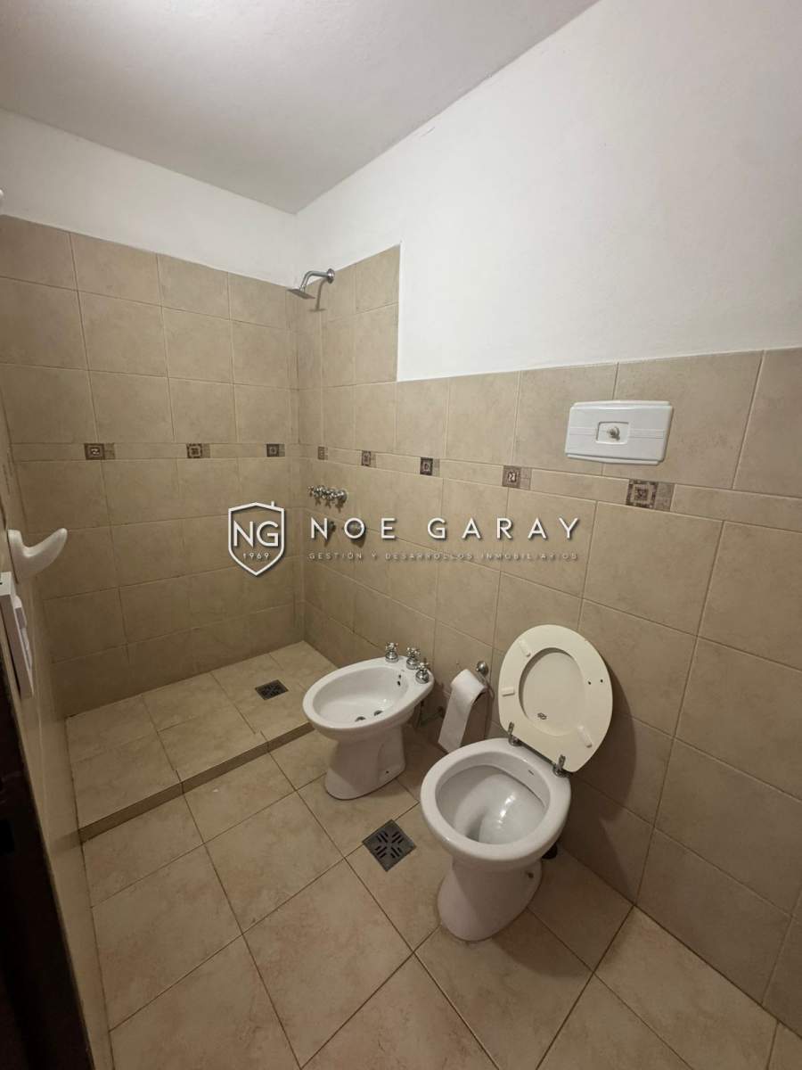 Casa Centrica en Alquiler anual - Imagen 11