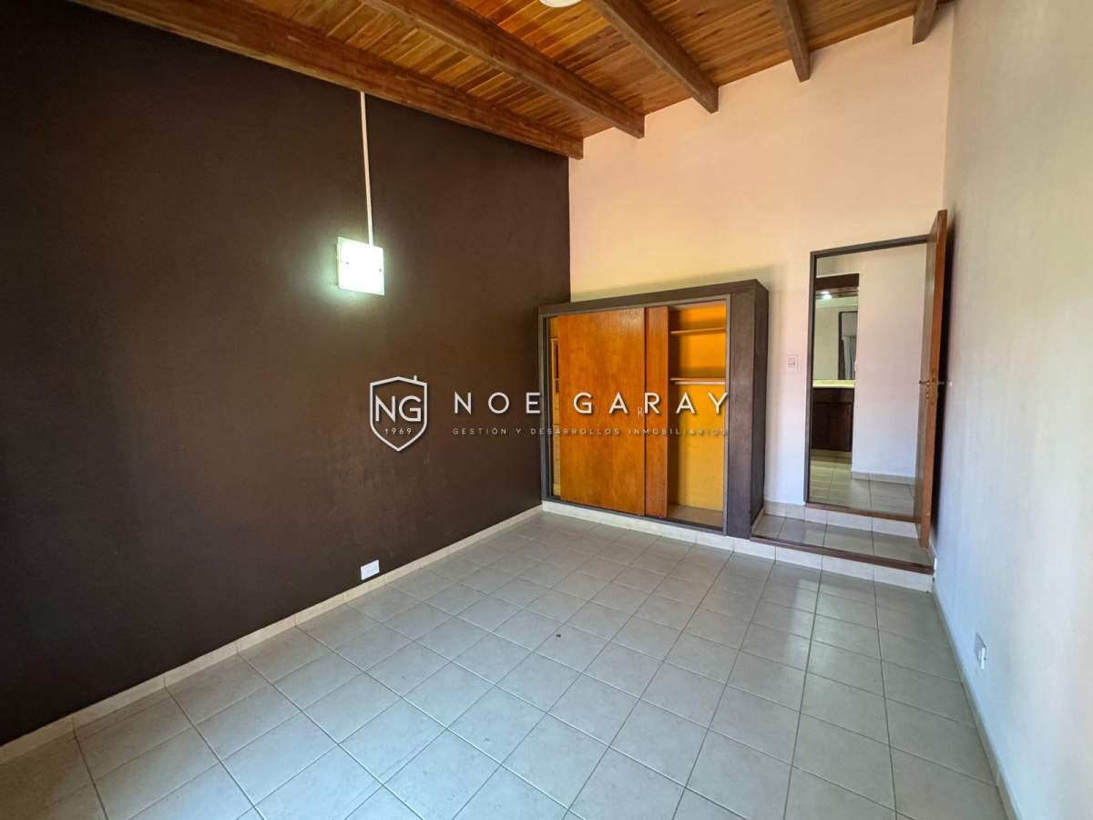 Casa Centrica en Alquiler anual - Imagen 12