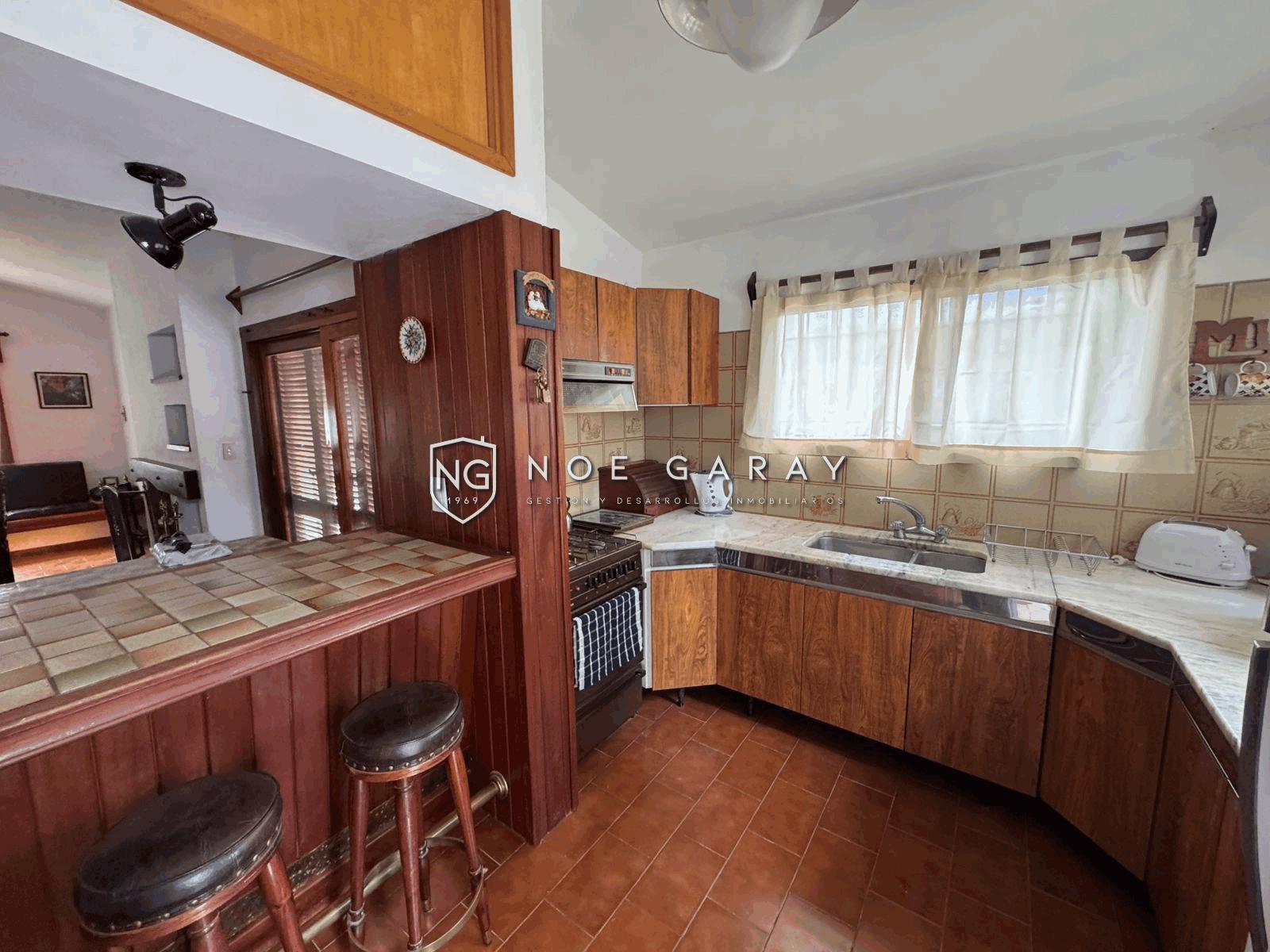 Casa a 1 cuadra del rio en alquiler temporario - Imagen 2