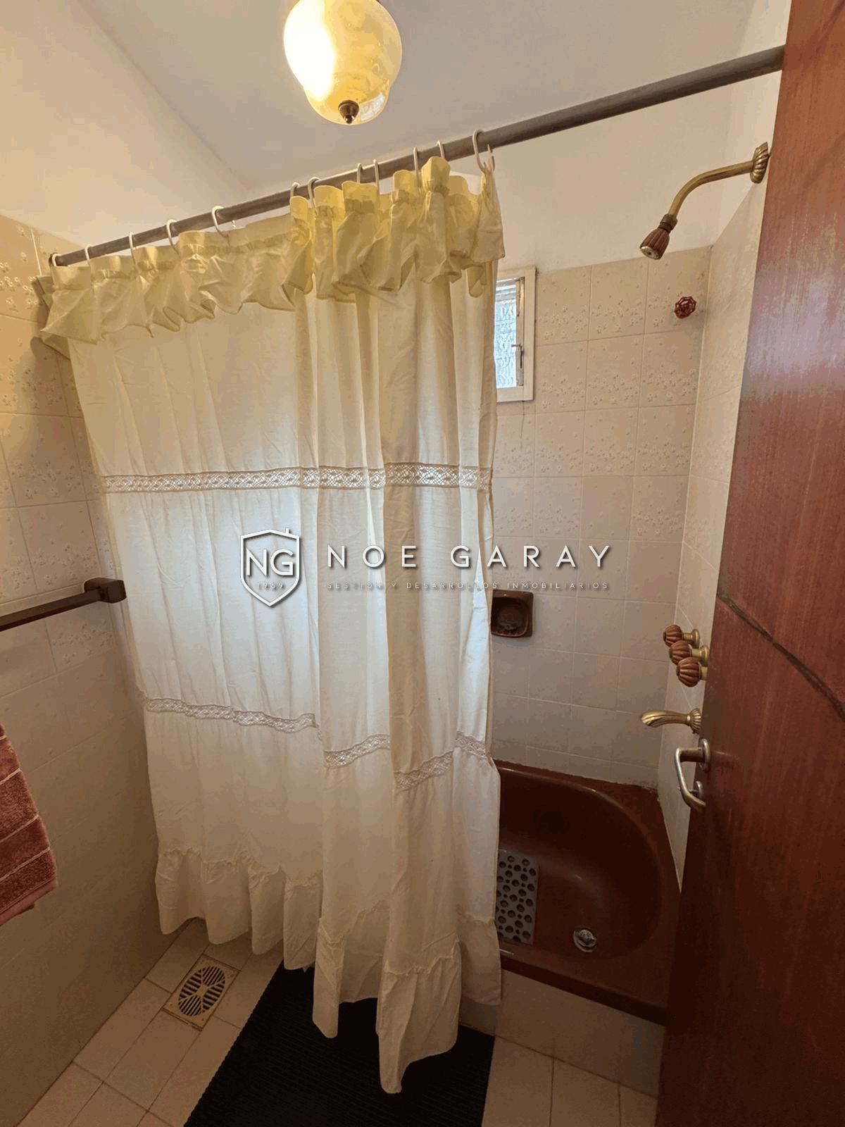 Casa a 1 cuadra del rio en alquiler temporario - Imagen 9