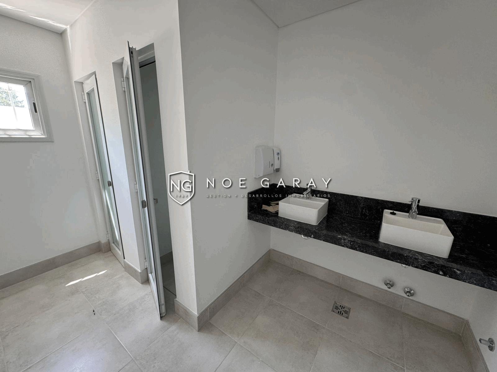 Local en alquiler anual apto gastronomico - Imagen 7