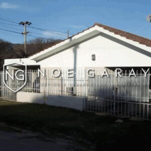 Casa mas Departamento en Venta a Pocas Cuadras del Río