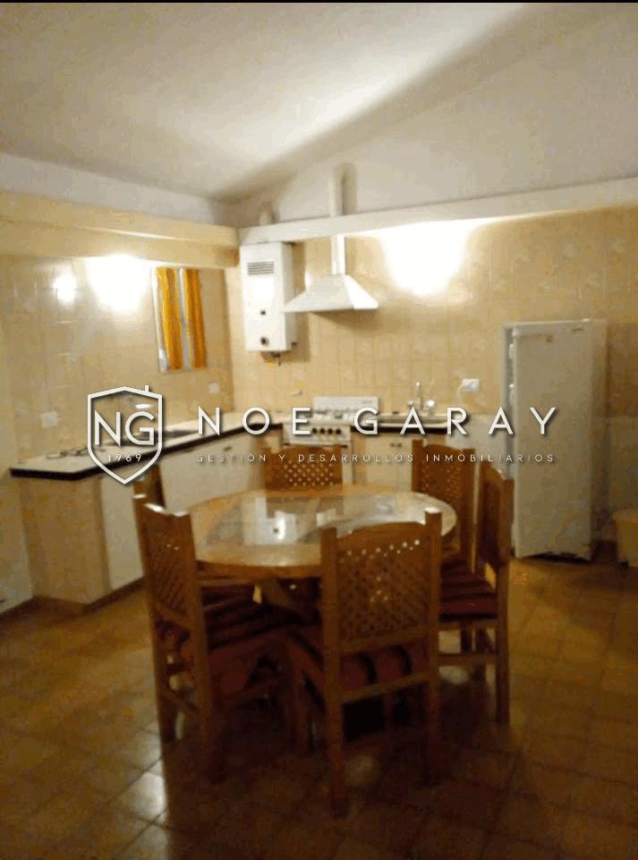 Casa mas Departamento en Venta a Pocas Cuadras del Río - Imagen 2