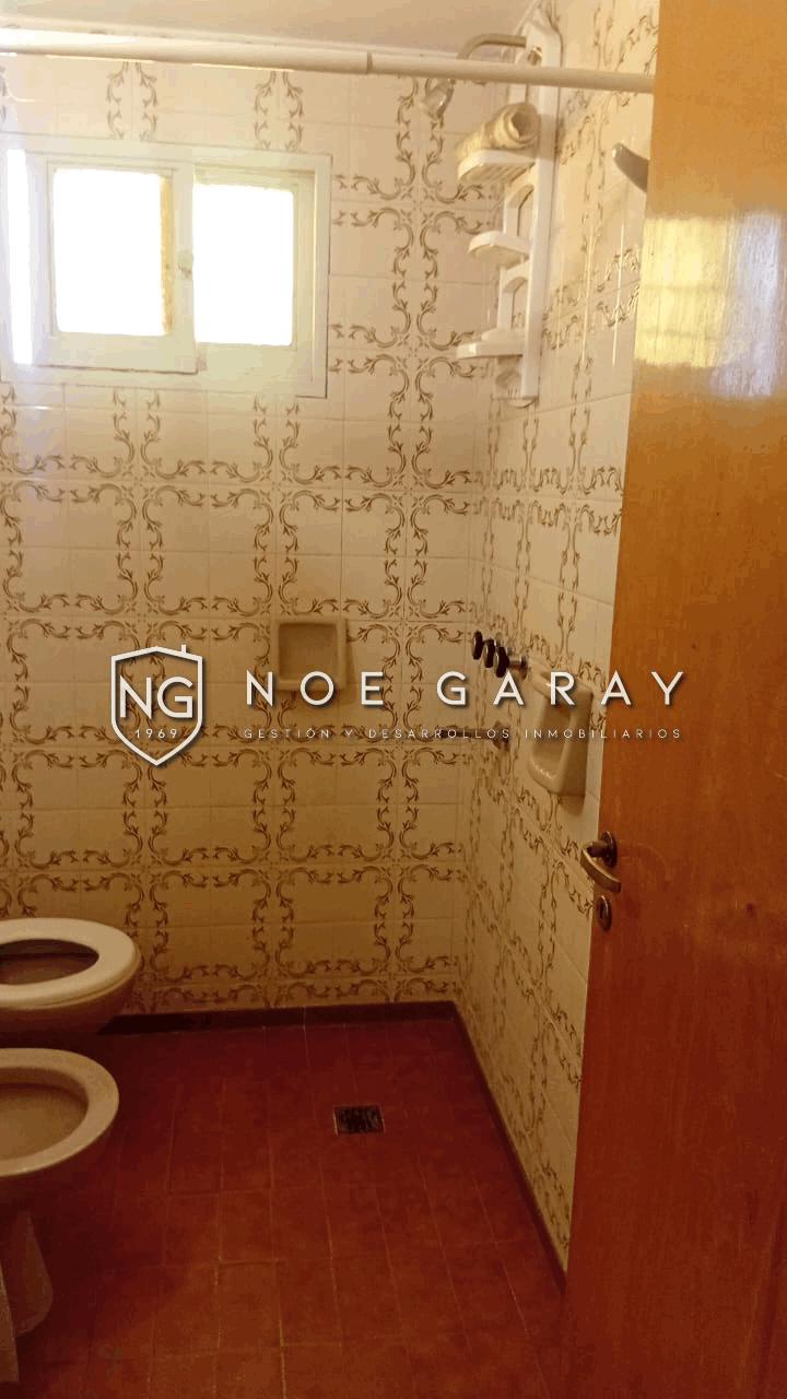 Casa mas Departamento en Venta a Pocas Cuadras del Río - Imagen 6