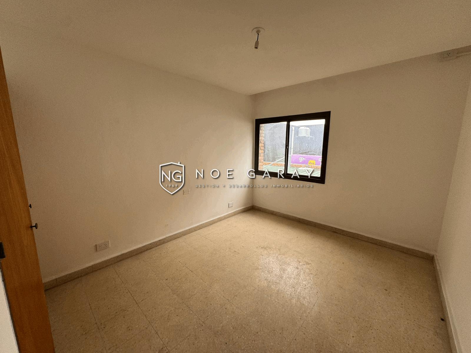 Dpto en alquiler anual con balcon - Imagen 13