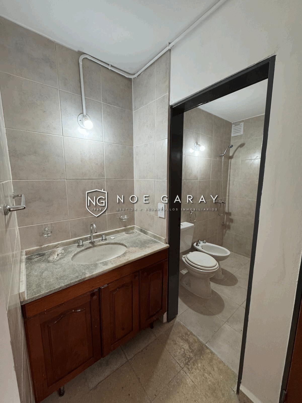 Dpto en alquiler anual con balcon - Imagen 10