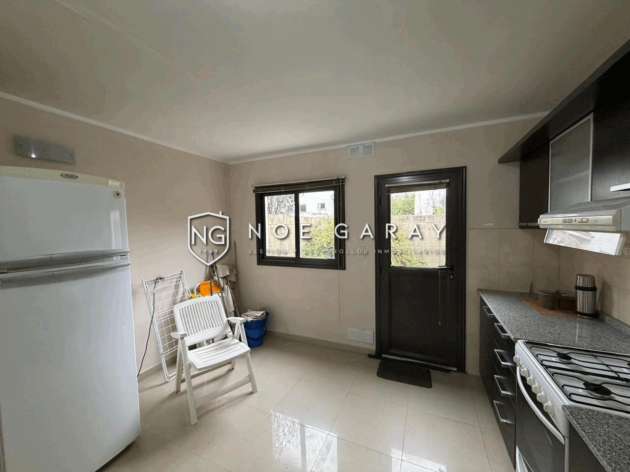 Dúplex en venta en complejo con cochera y piscina Barrio Santa Rita - Imagen 7