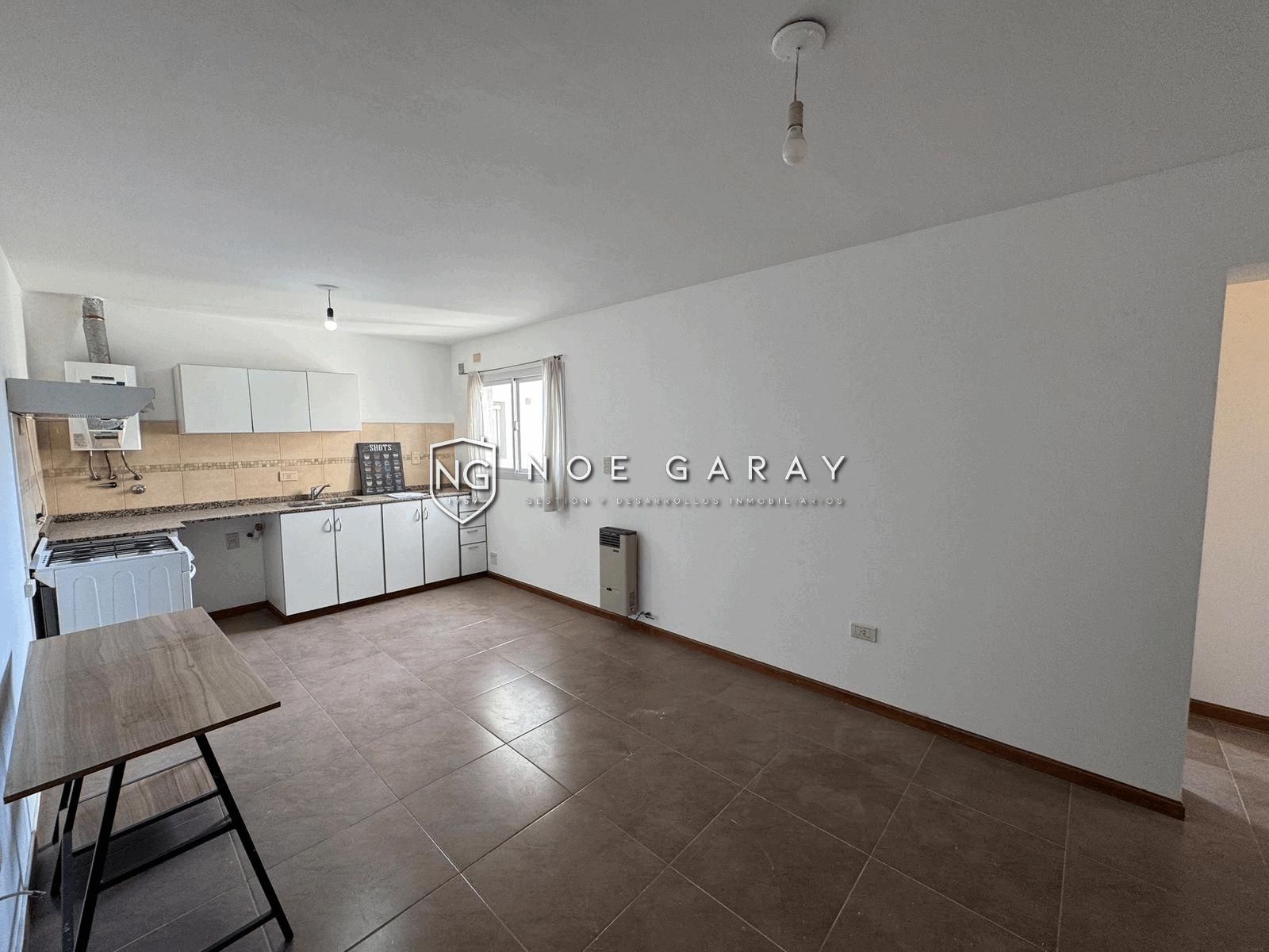 Dpto en venta en pleno centro con cochera y piscina - Imagen 4